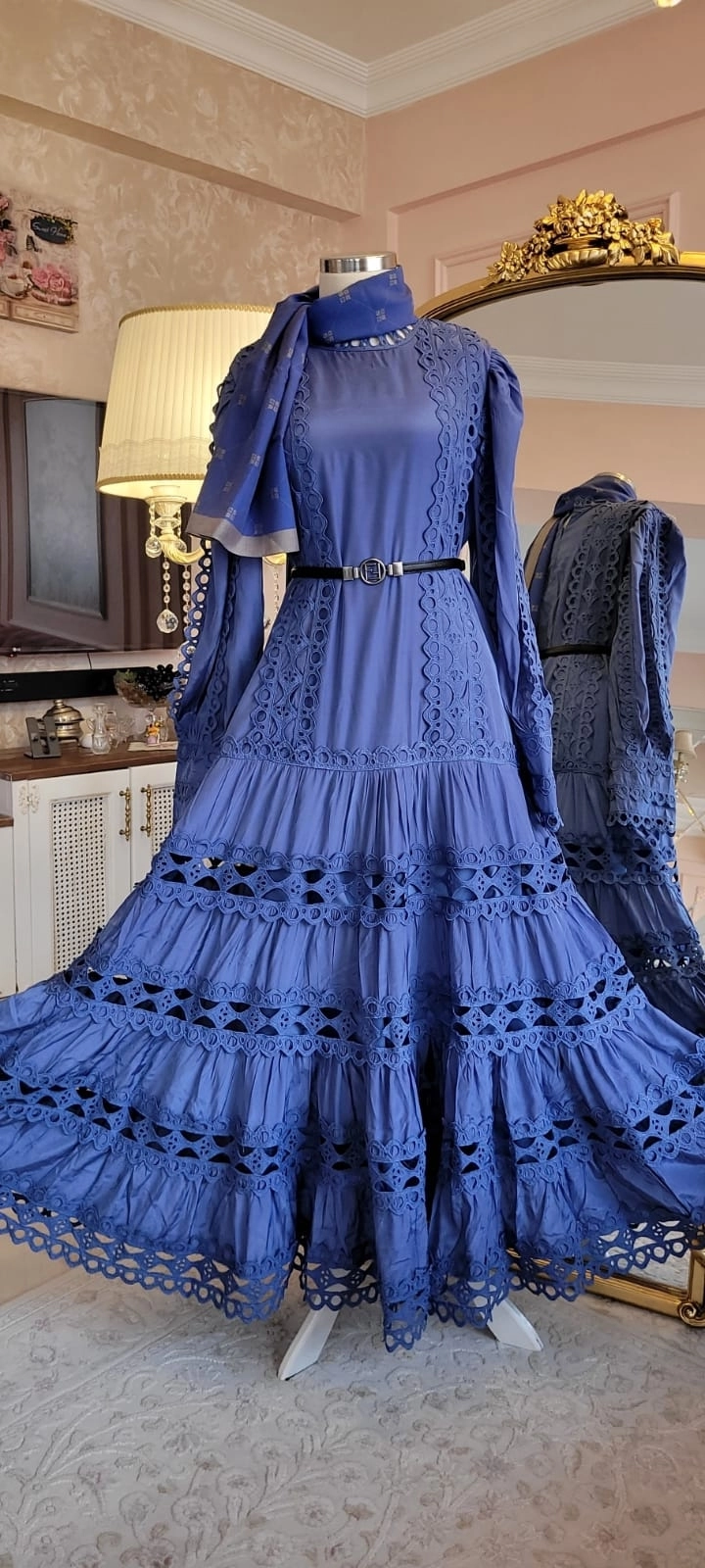 İthal Şerit Dantelli Anglez Maxi Elbise
